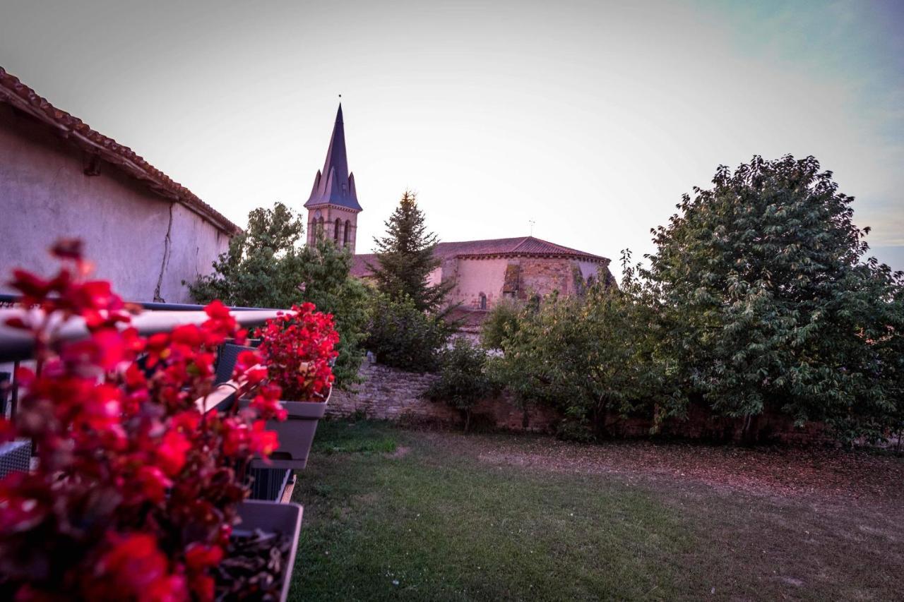 Bed and Breakfast La chenevière Saint-Rémy-de-Chargnat Exterior foto